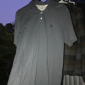 Volcom button up